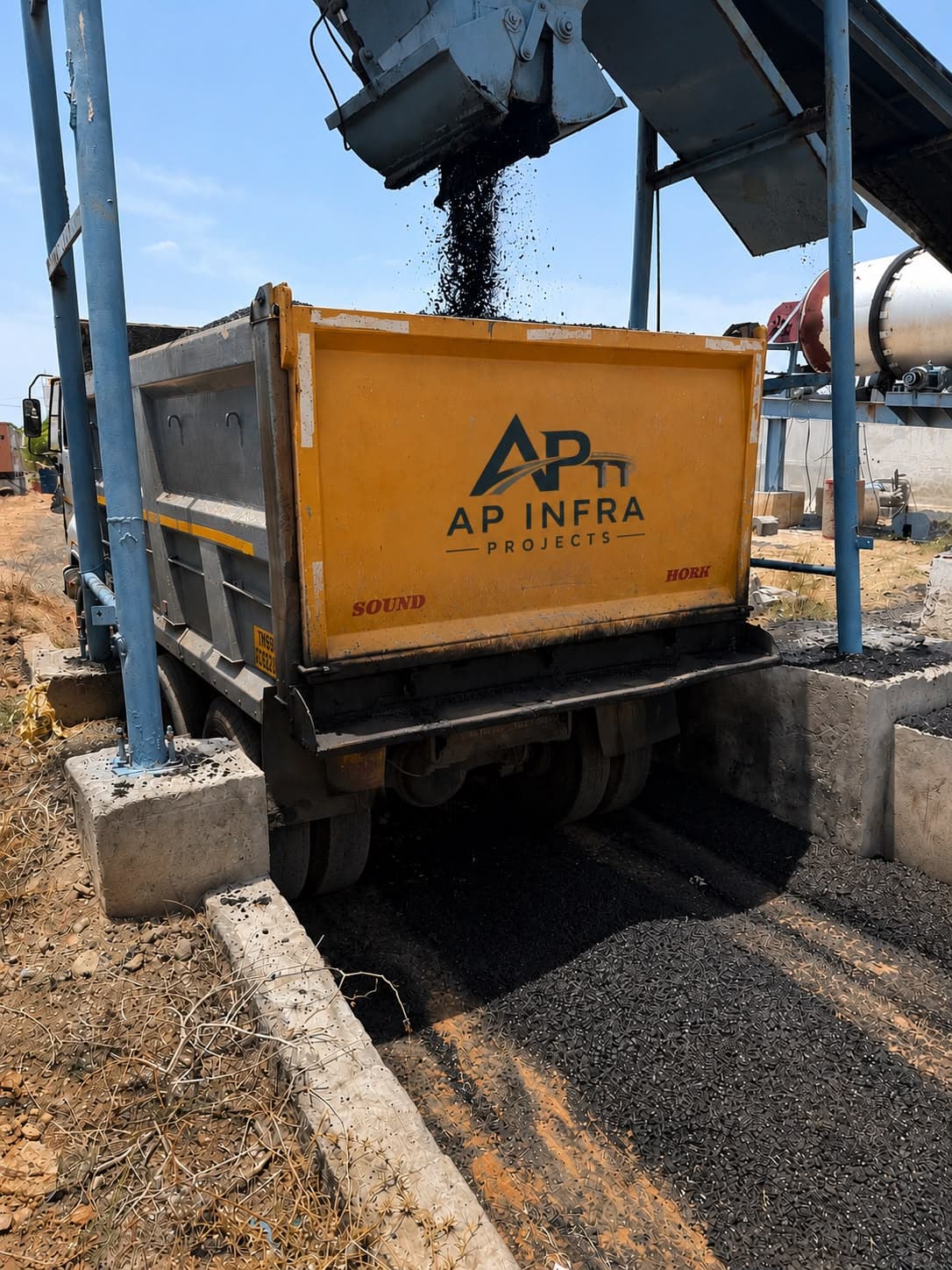Bituminous Mix Loading and Transport — Bituminous Roads
